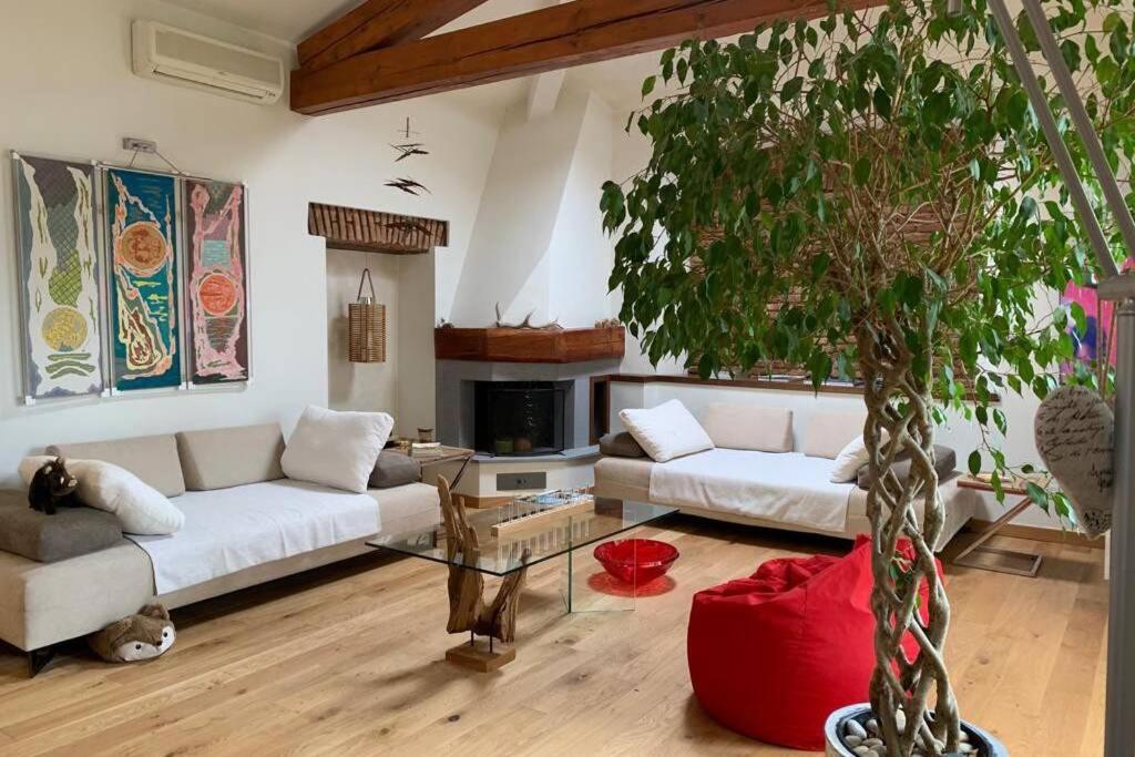 Ferienwohnung The Cherry Garden House Loft Lusso Brunate Exterior foto